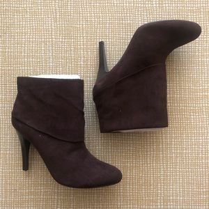 MARC FISHER VALLAY BROWN BOOTIES
